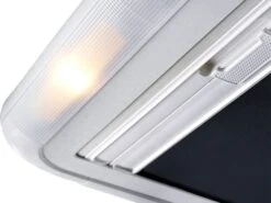 Dometic Heki 2 De Luxe Lanterneau 9 Dometic Heki 2 De Luxe Lanterneau -Magasin Extérieur 336799 336799 images other heki2dakluikdeluxe2 2 ecommerce